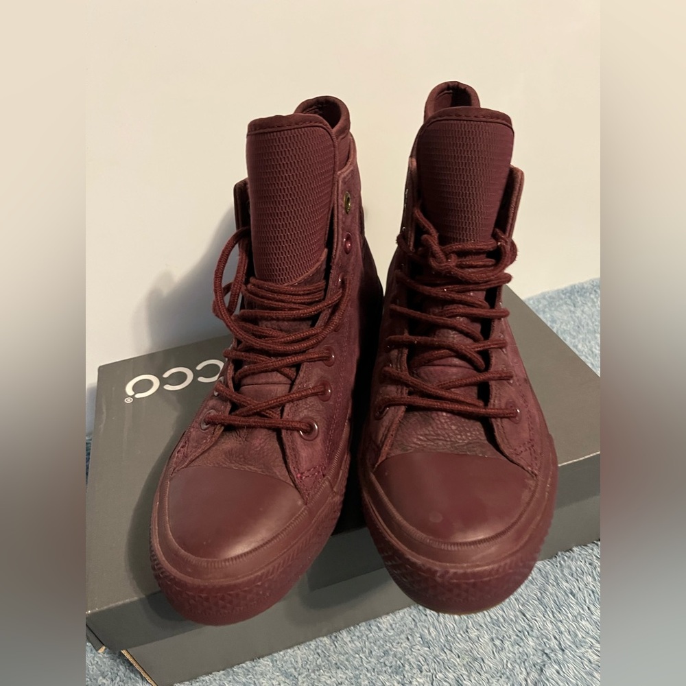 Converse High Top Sneakers - Maroon Leather women’s size 6.5 - Picture 3 of 11